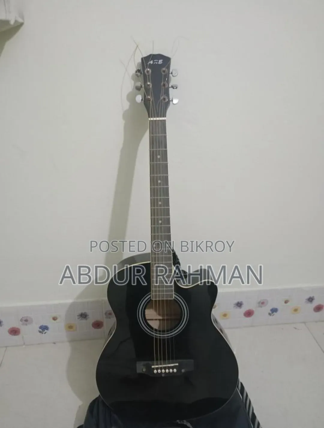 Axe 52c Acoustic Guiter for Sell