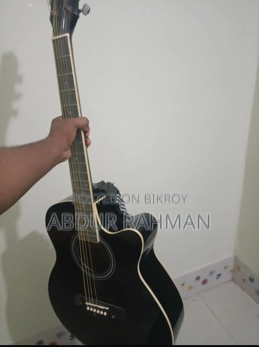 Axe 52c Acoustic Guiter for Sell