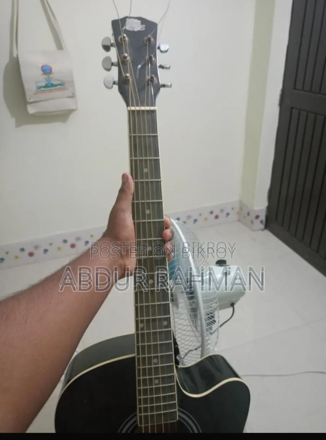 Axe 52c Acoustic Guiter for Sell