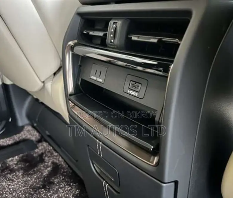 Toyota Alphard 2023 Pearl