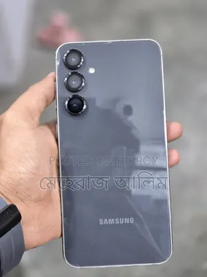 স্যামসাং গ্যালাক্সি এস২৩ এফই ১২৮ জিবি কালো