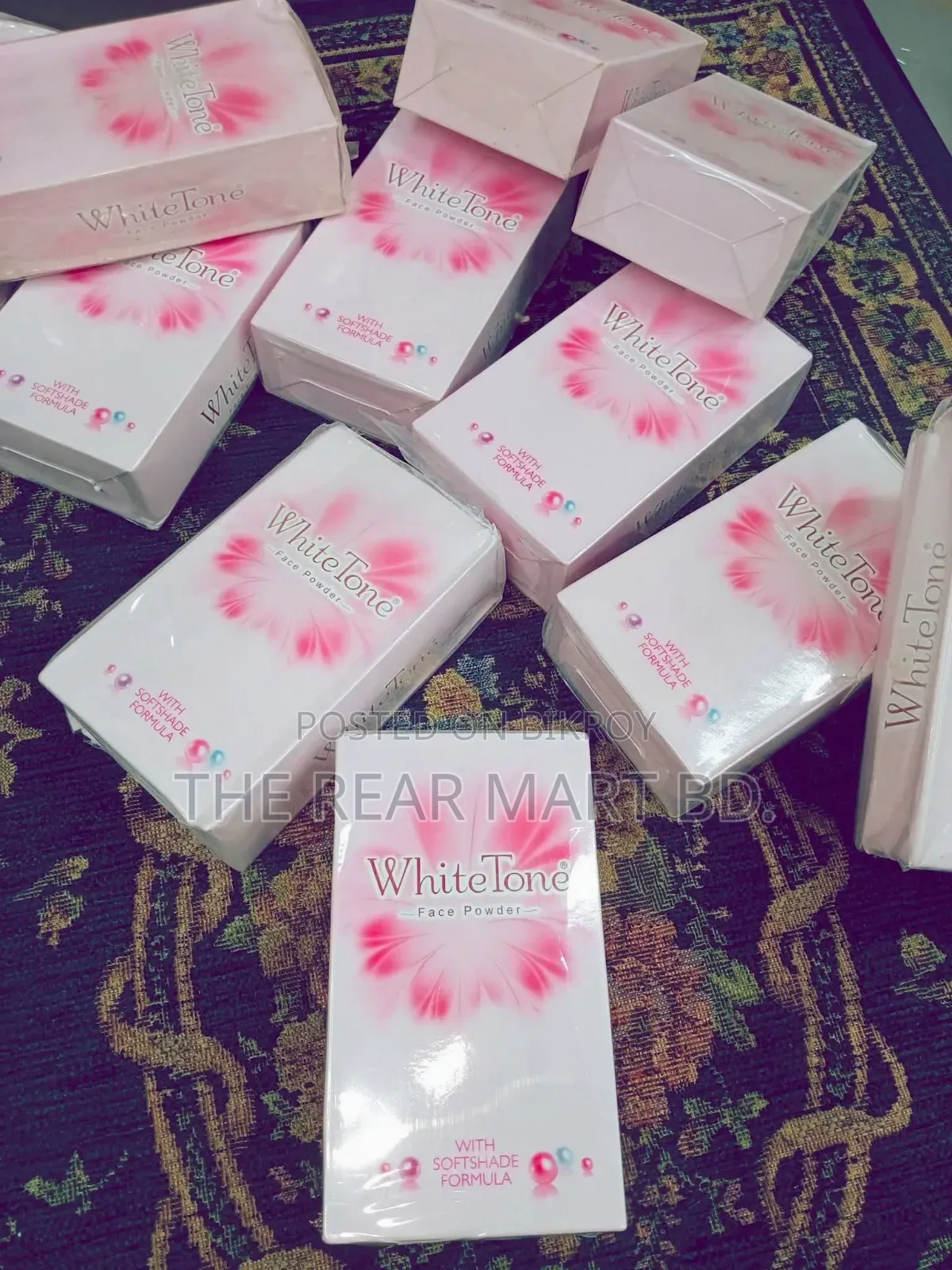 Whitetone Face Powder 70gm Instant Glowing Skin Powder Sunscreen