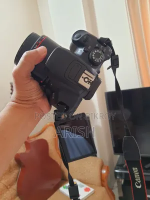 Canon 700d With Lens