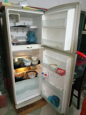 Refrigerator