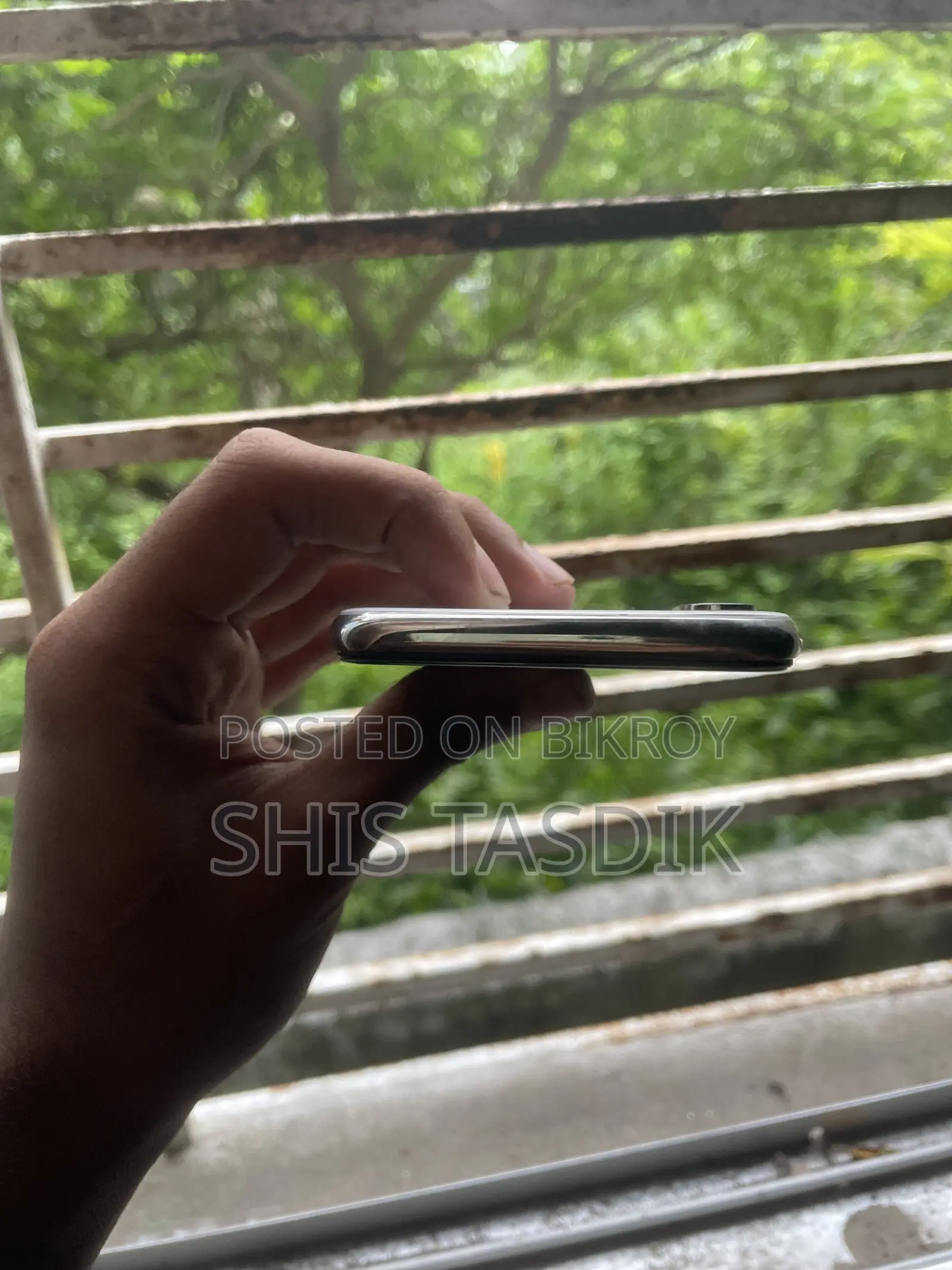 Apple iPhone X 64 GB White