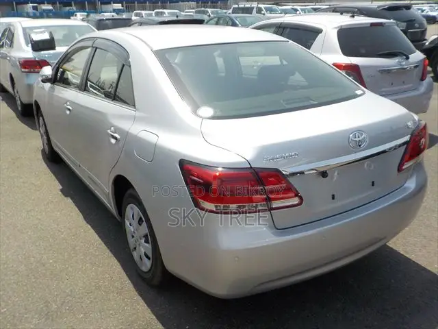 Toyota Premio 2021 Silver