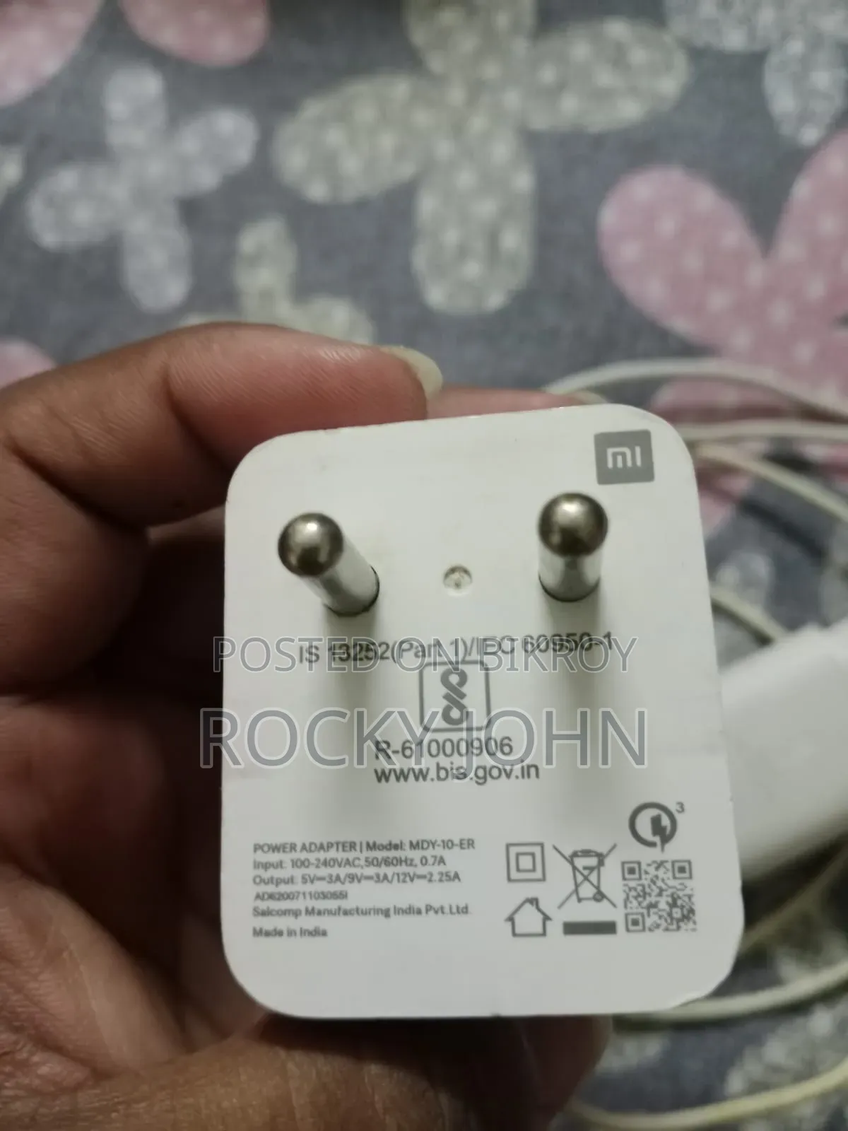 Samsung 25-watt and Mi Fast Charger