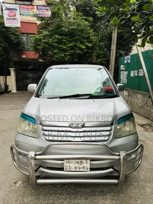 টয়োটা নোয়াহ ২.০ এডব্লিউডি (৮ সিটার) ২০০৩ সিলভার