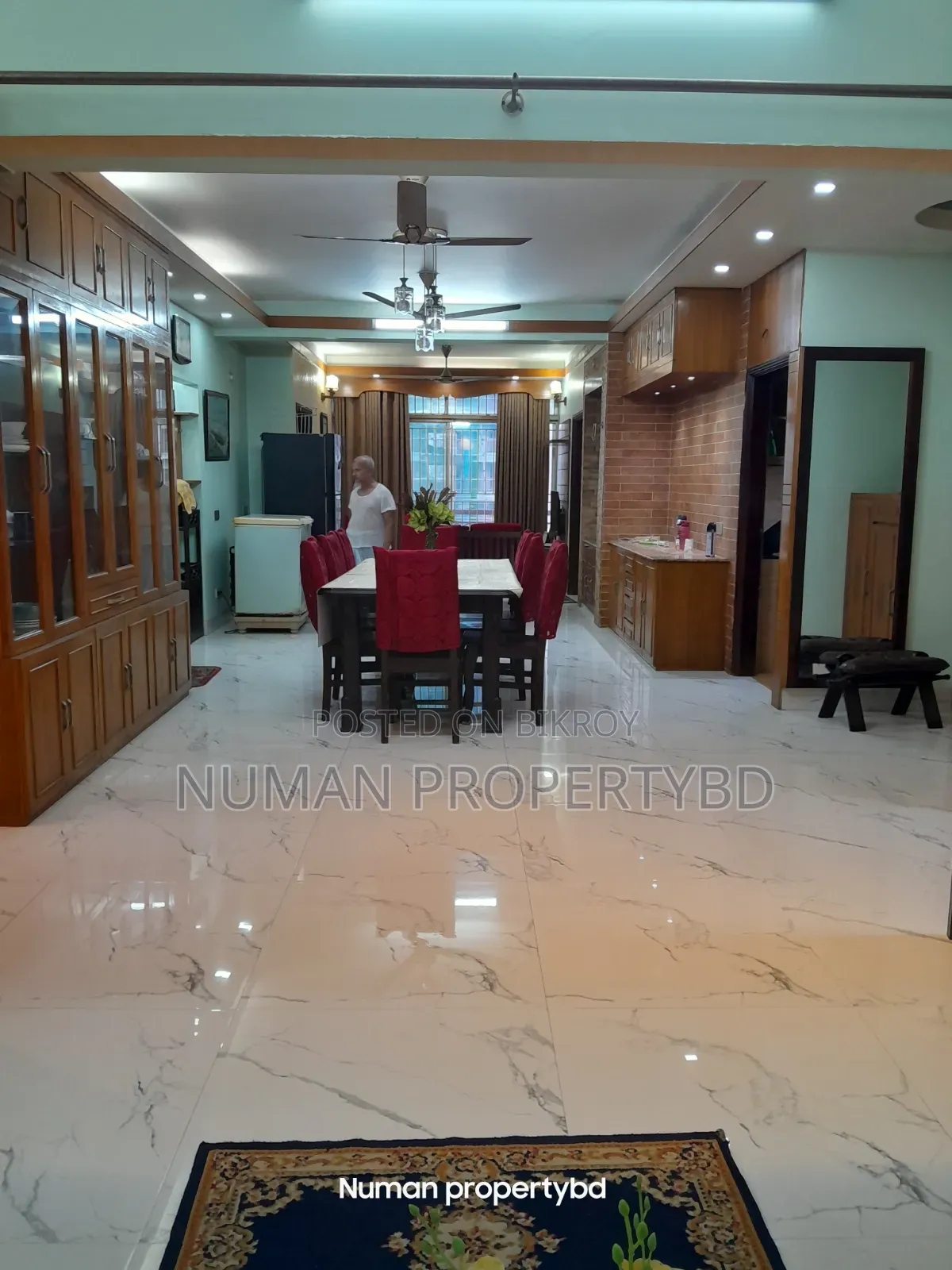 বসুন্ধরায় নুমান প্রপার্টি বিডি-তে ৪ বেডরুমের ফার্নিশড অ্যাপার্টমেন্ট ভাড়ার জন্য