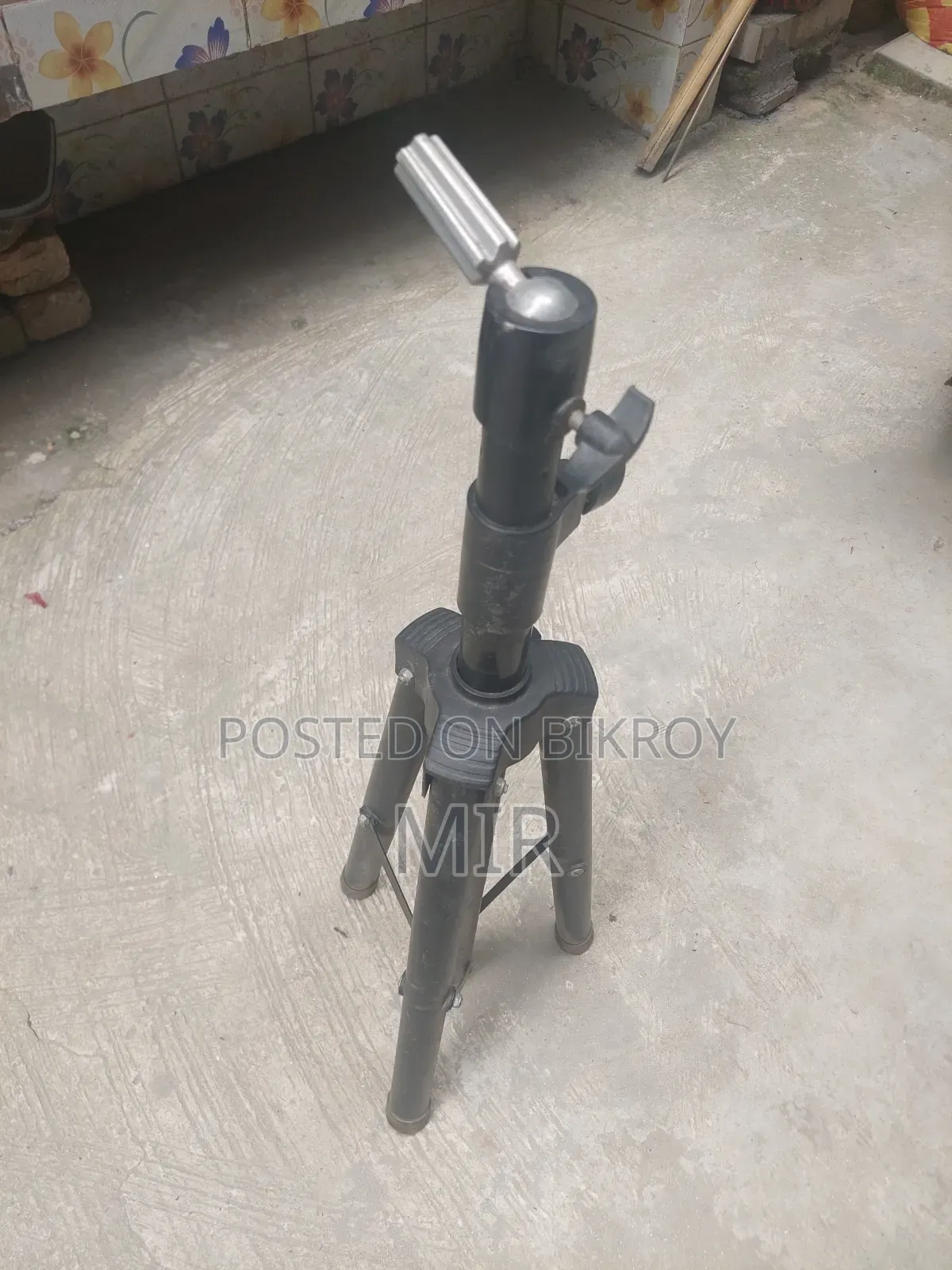 Adjustable Mannequin / Display Stand – Sturdy and Durable