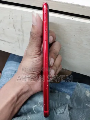 Apple iPhone 8 Plus 64 GB Red