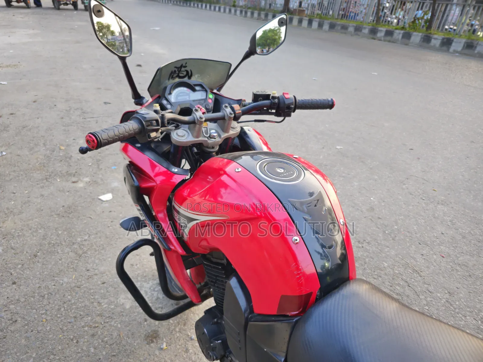 Yamaha FZ 2011 Red