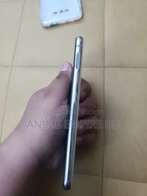 Samsung Galaxy S10e 128 GB White