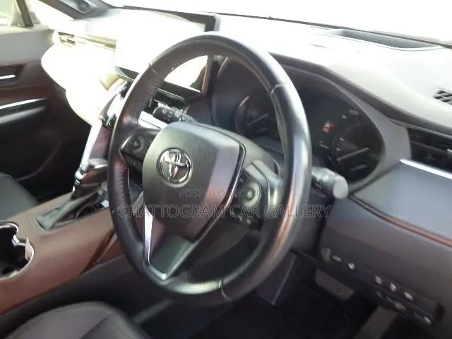 Toyota Harrier 2020 Black