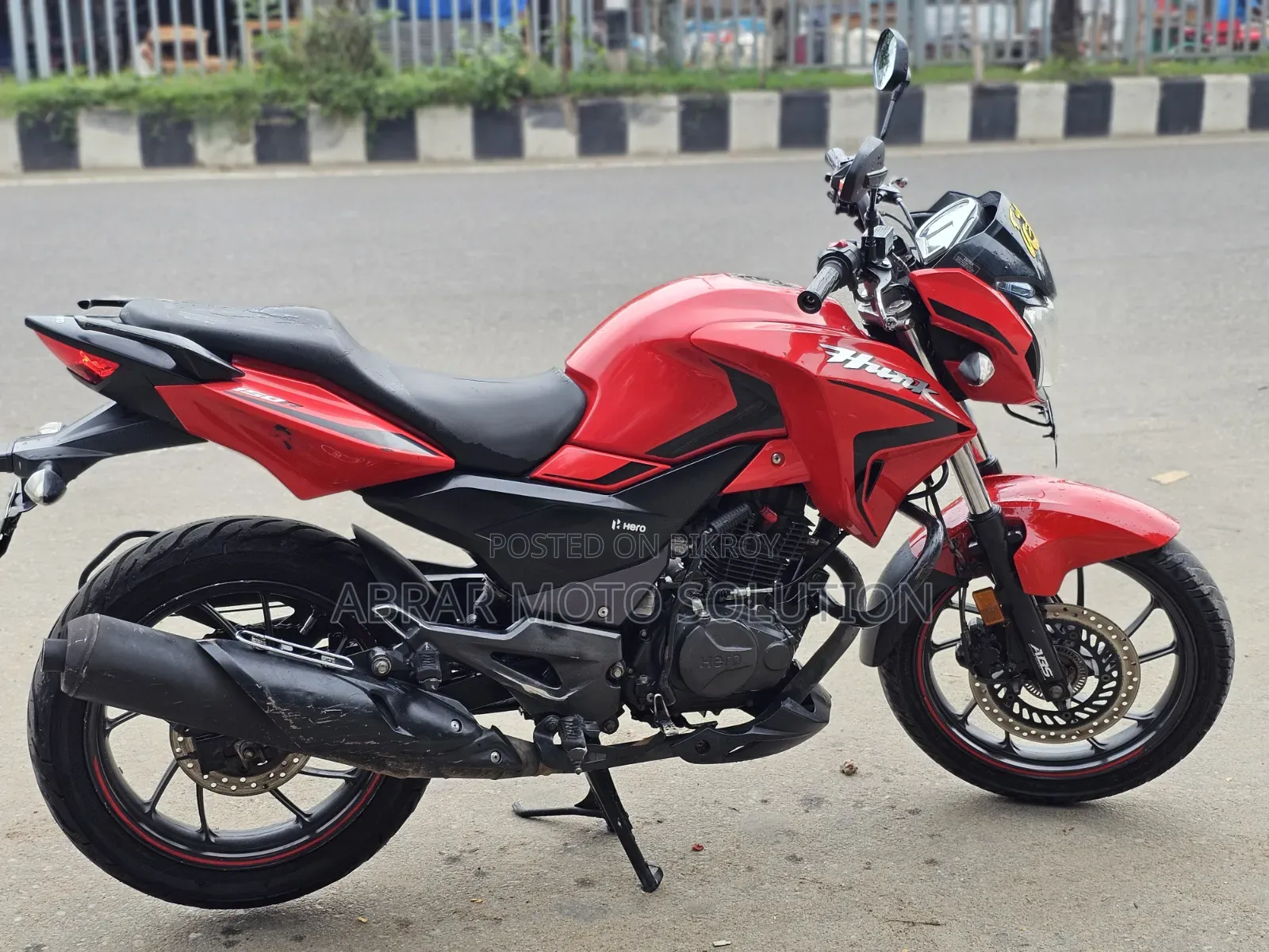 Hero Hunk 2022 Red