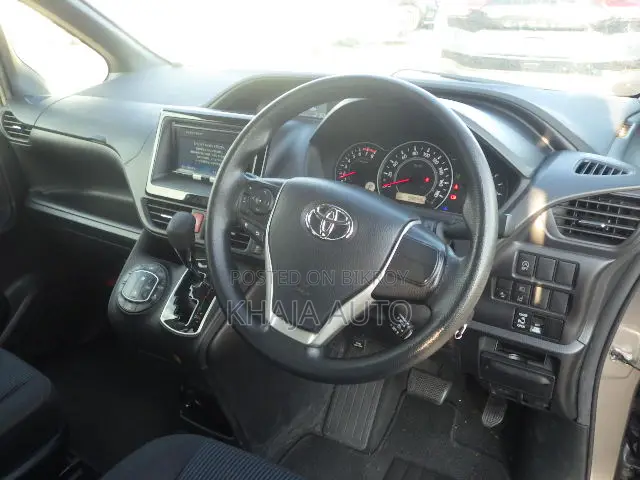 Toyota Noah 2021 Brown