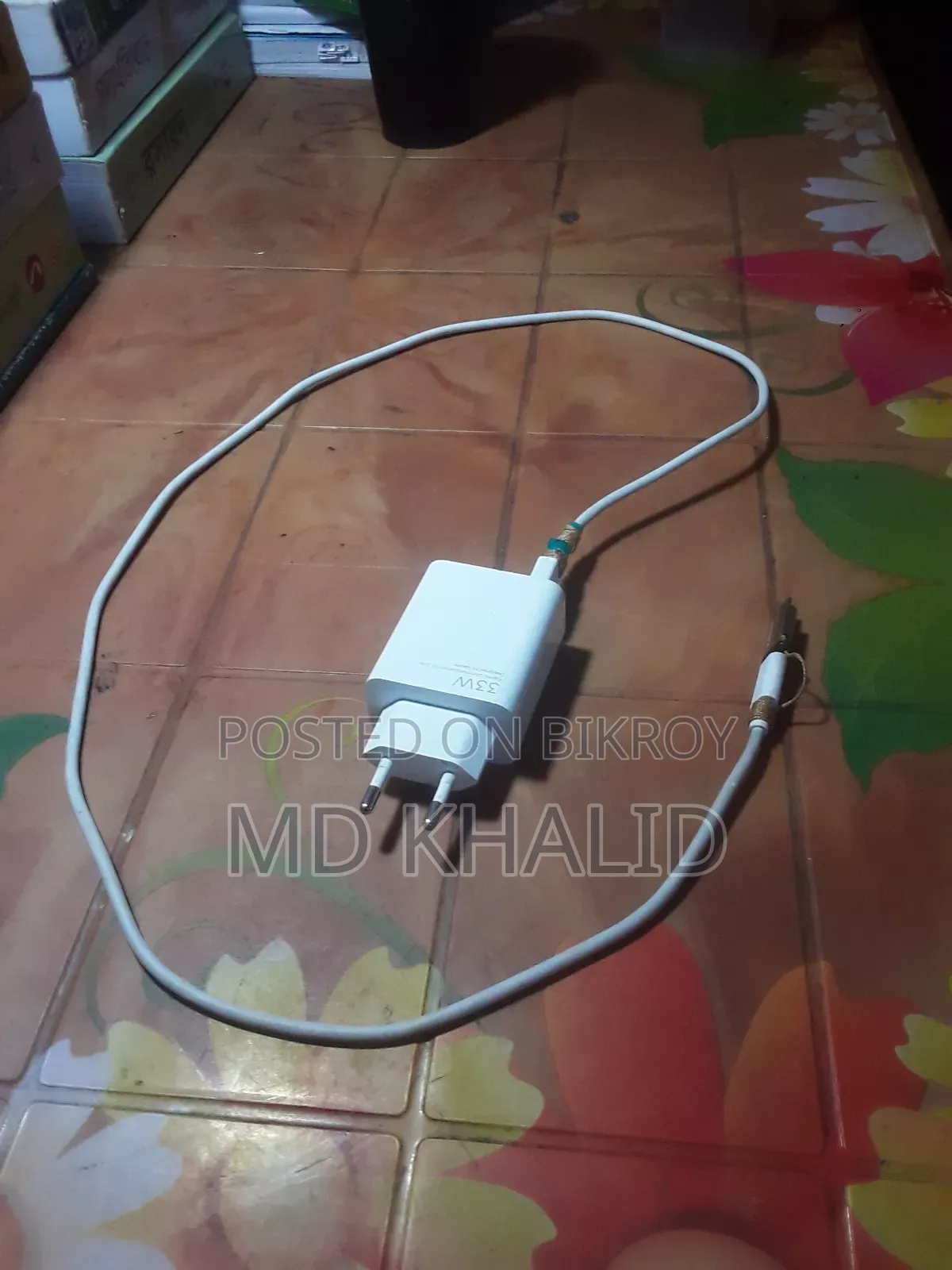 33 Watt Charger