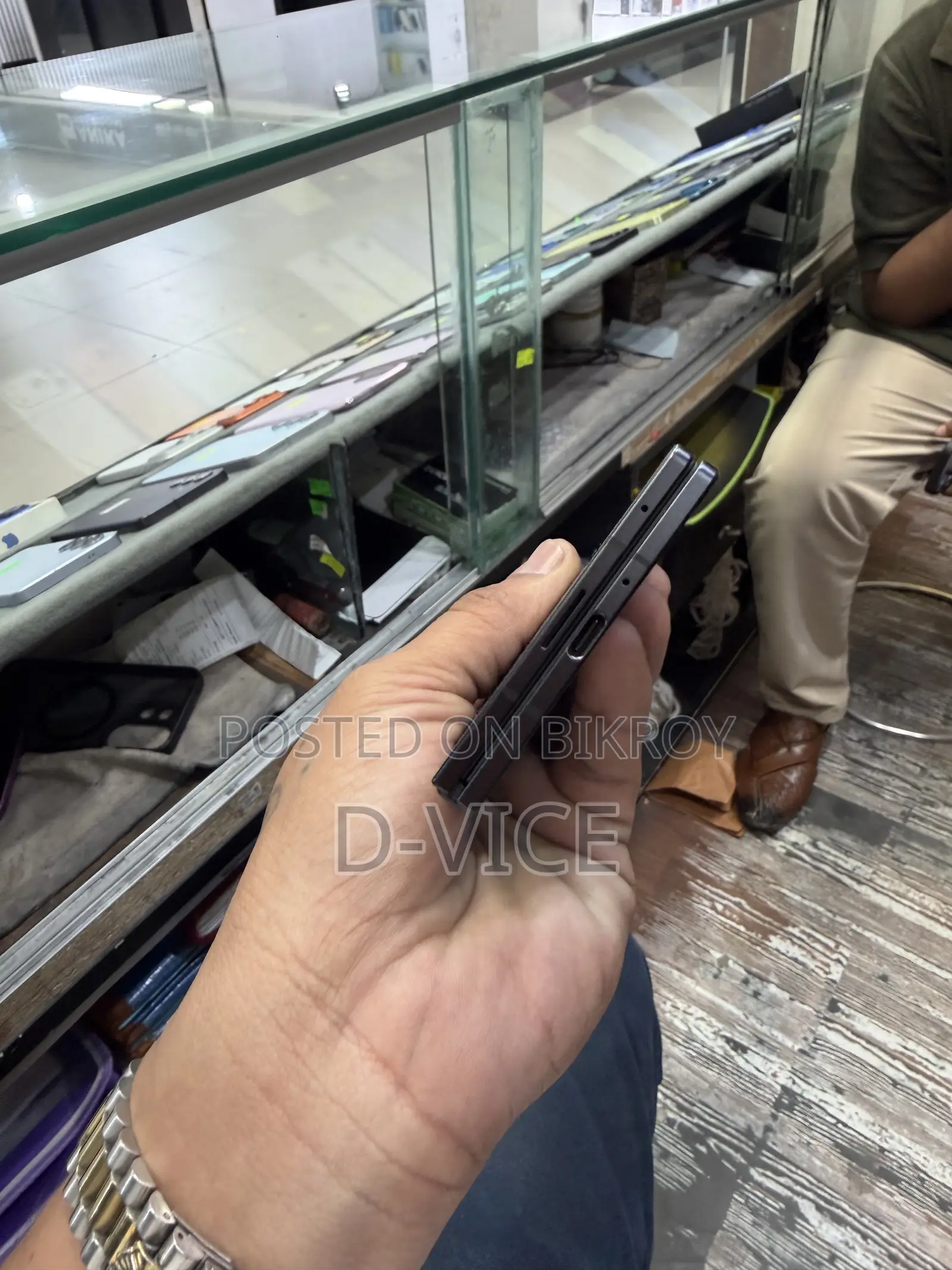 Samsung Z 16 GB Black