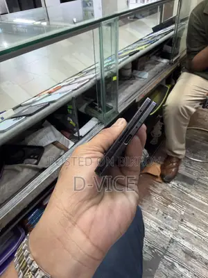 Samsung Z 16 GB Black