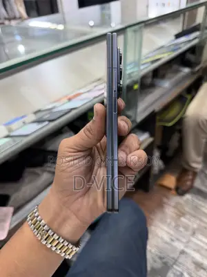 Samsung Z 16 GB Black