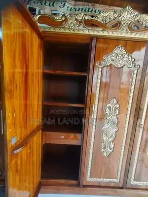 এক লক্ষ টাকার আলমারি পাচ্ছেন মাত্র ৭৫ হাজার টাকায়