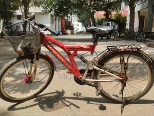 একটি সাইকেল বিক্রি হবে
