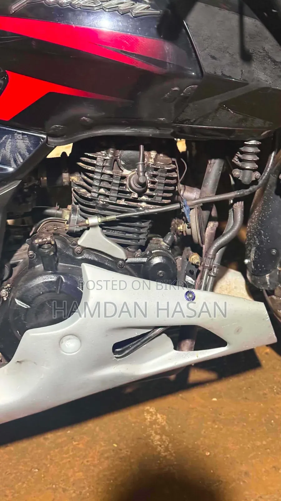 Bajaj Pulsar 220 F 2023 Black