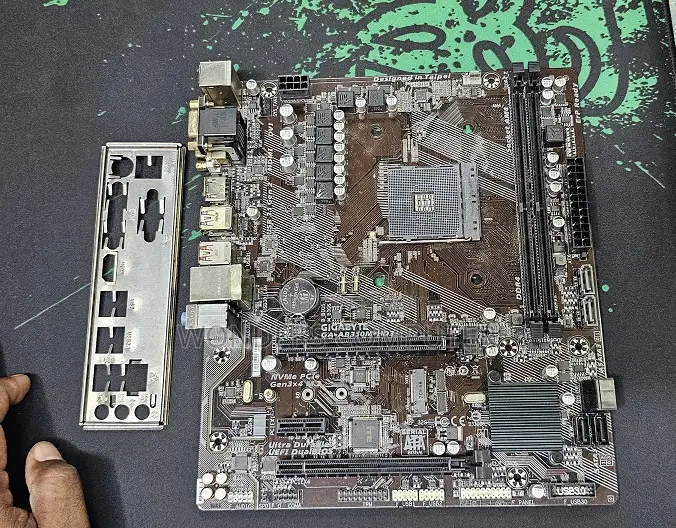 Gigabyte GA-AB350M-HD3 AM4 USB 3.1 HDMI Micro ATX AMD Motherboard