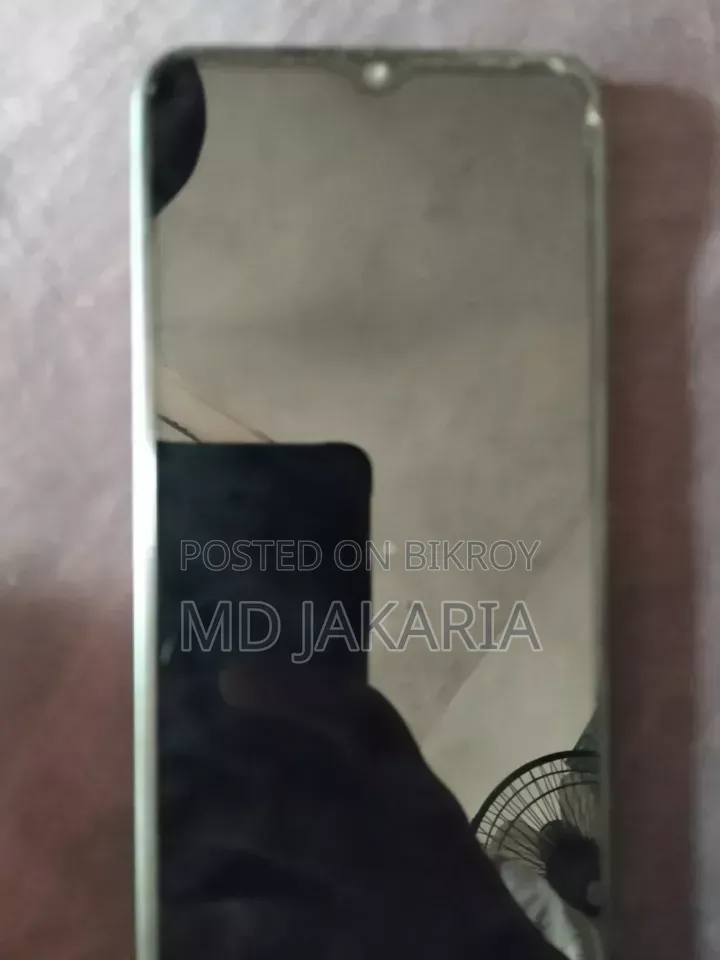 New Vivo Y03 64 GB Green