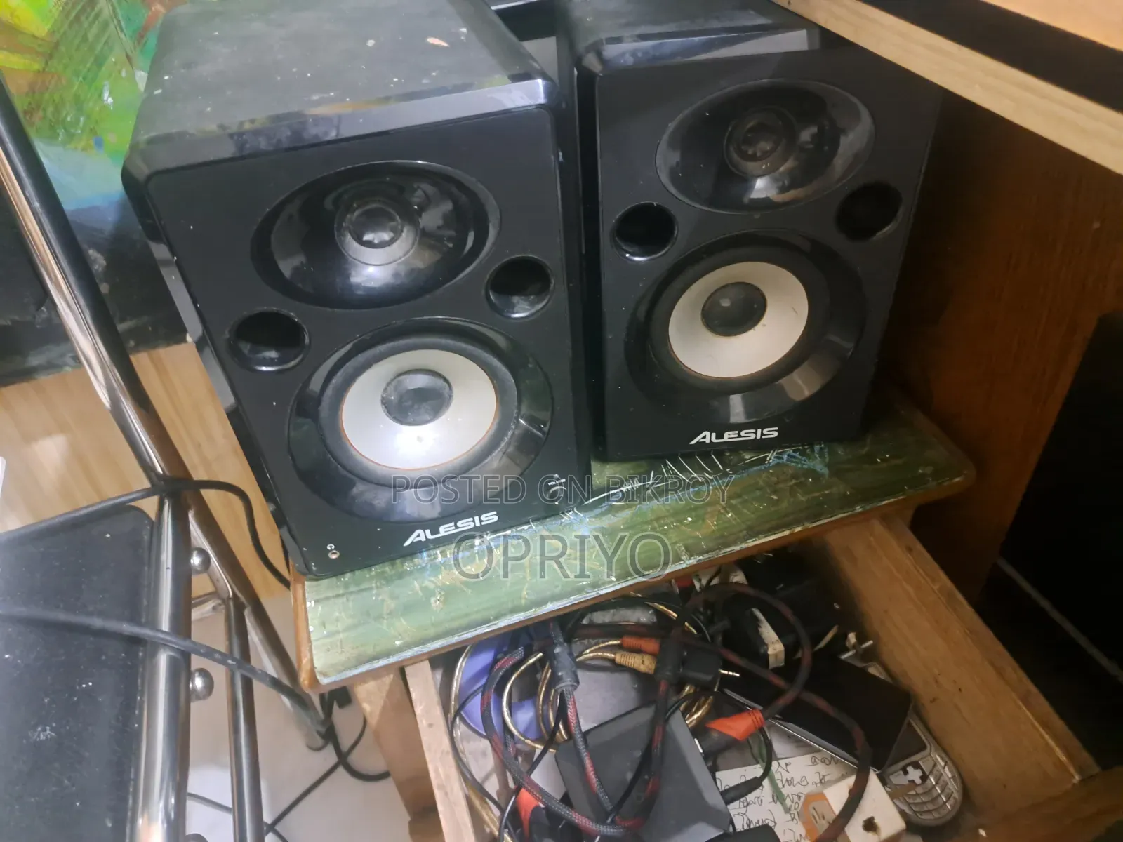 Alesis Studio Monitor