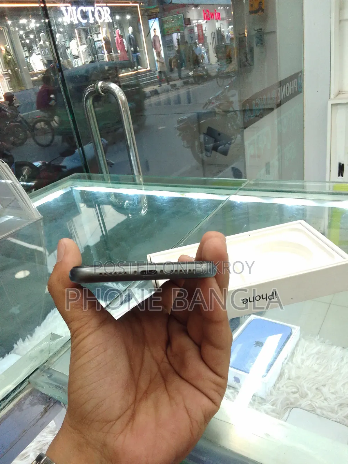 Apple iPhone 11 64 GB Black