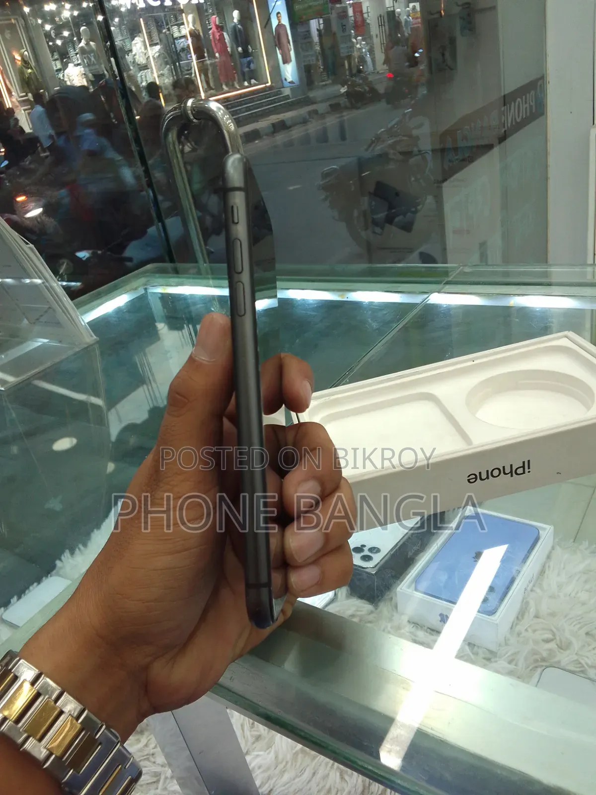 Apple iPhone 11 64 GB Black