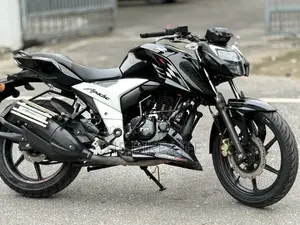 TVS Apache RTR 160 4V 2025 Black