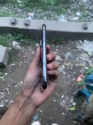 Apple iPhone X 64 GB Black