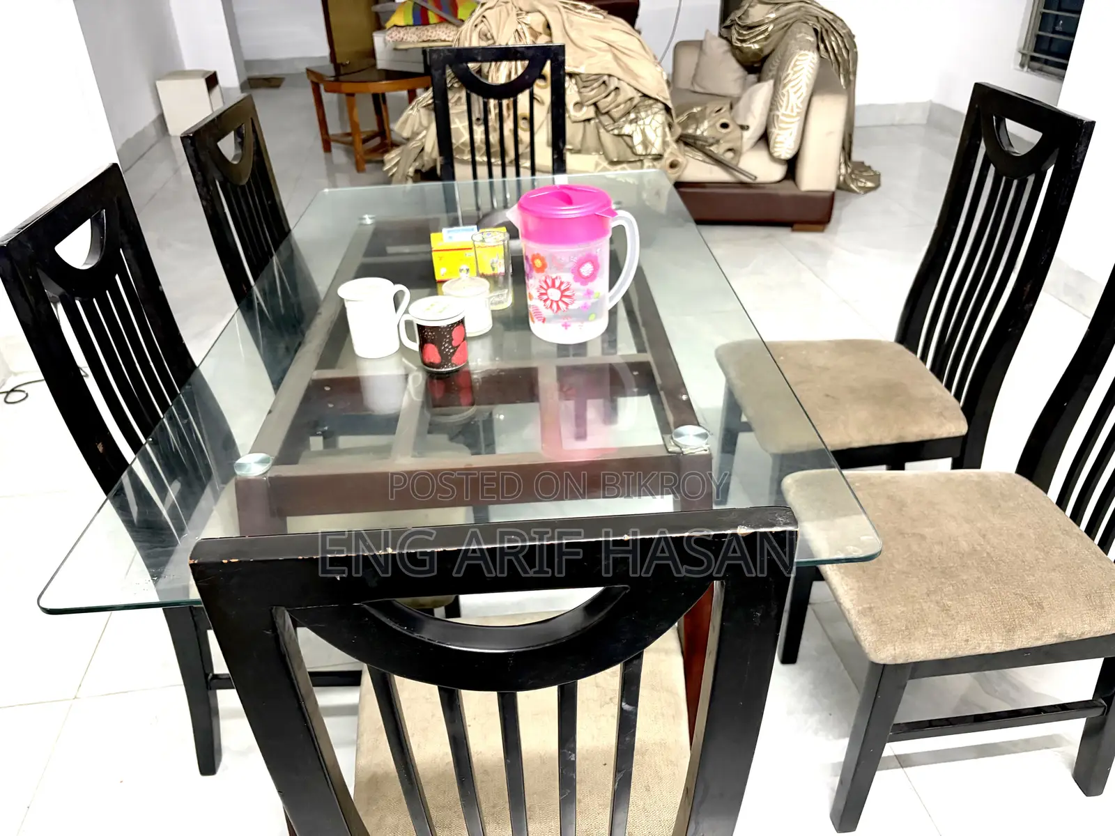 Hatil Dining Table Glass Top, 6 Seater Excellent Condition