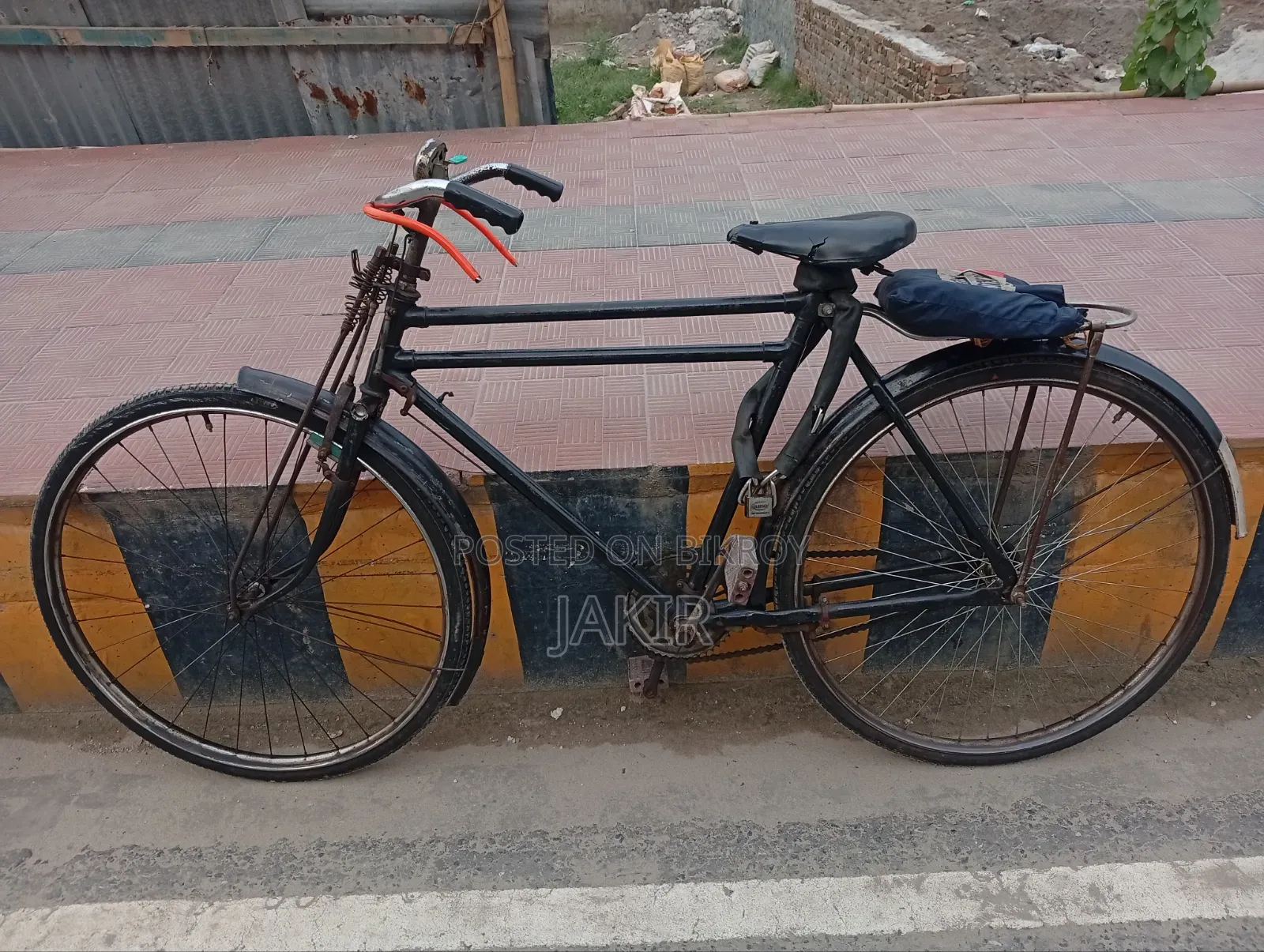 সাইকেলটি বিক্রি হবে