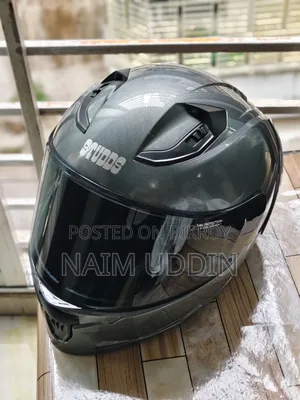 Studs Helmet