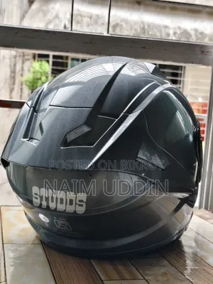 Studs Helmet