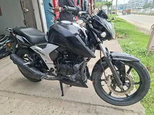 TVS Apache 160 4V 2018 Black