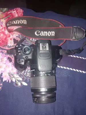 DSLR Camera