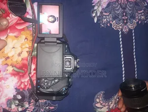 DSLR Camera