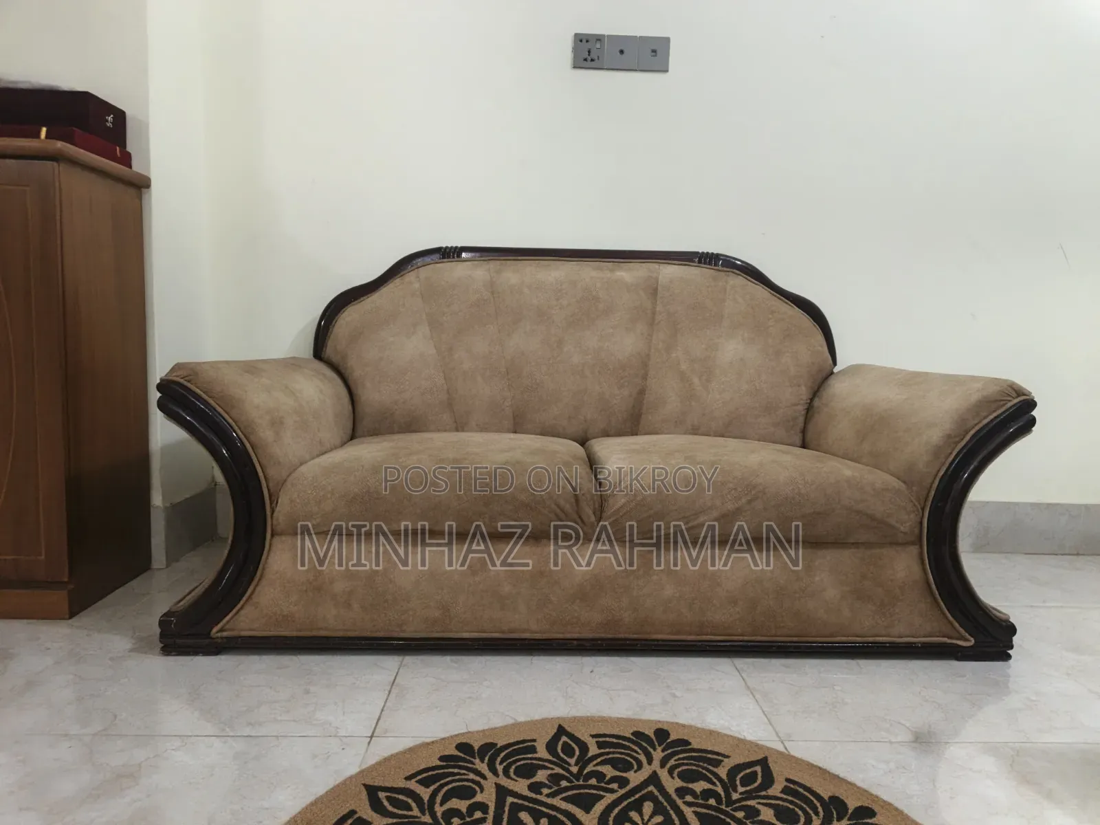 High-quality sofa set at a low price