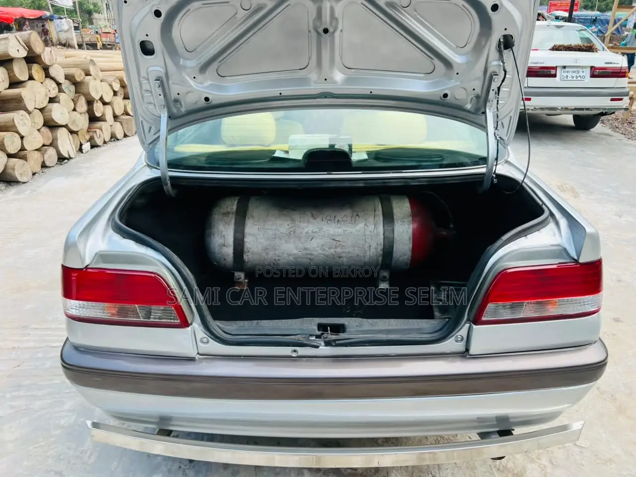 টয়োটা করিনা ১.৫ এফডব্লিউডি সেডান ১৯৯৬ রূপালী
