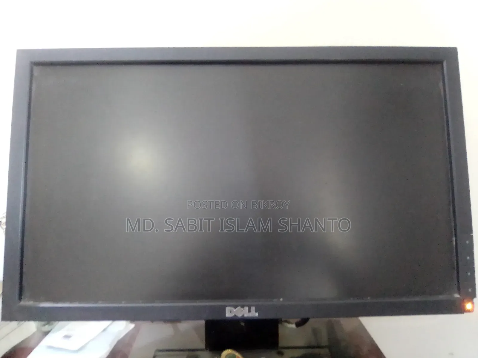 Dell Led Monitor 19" – Excellent Working Condition | Clear Display