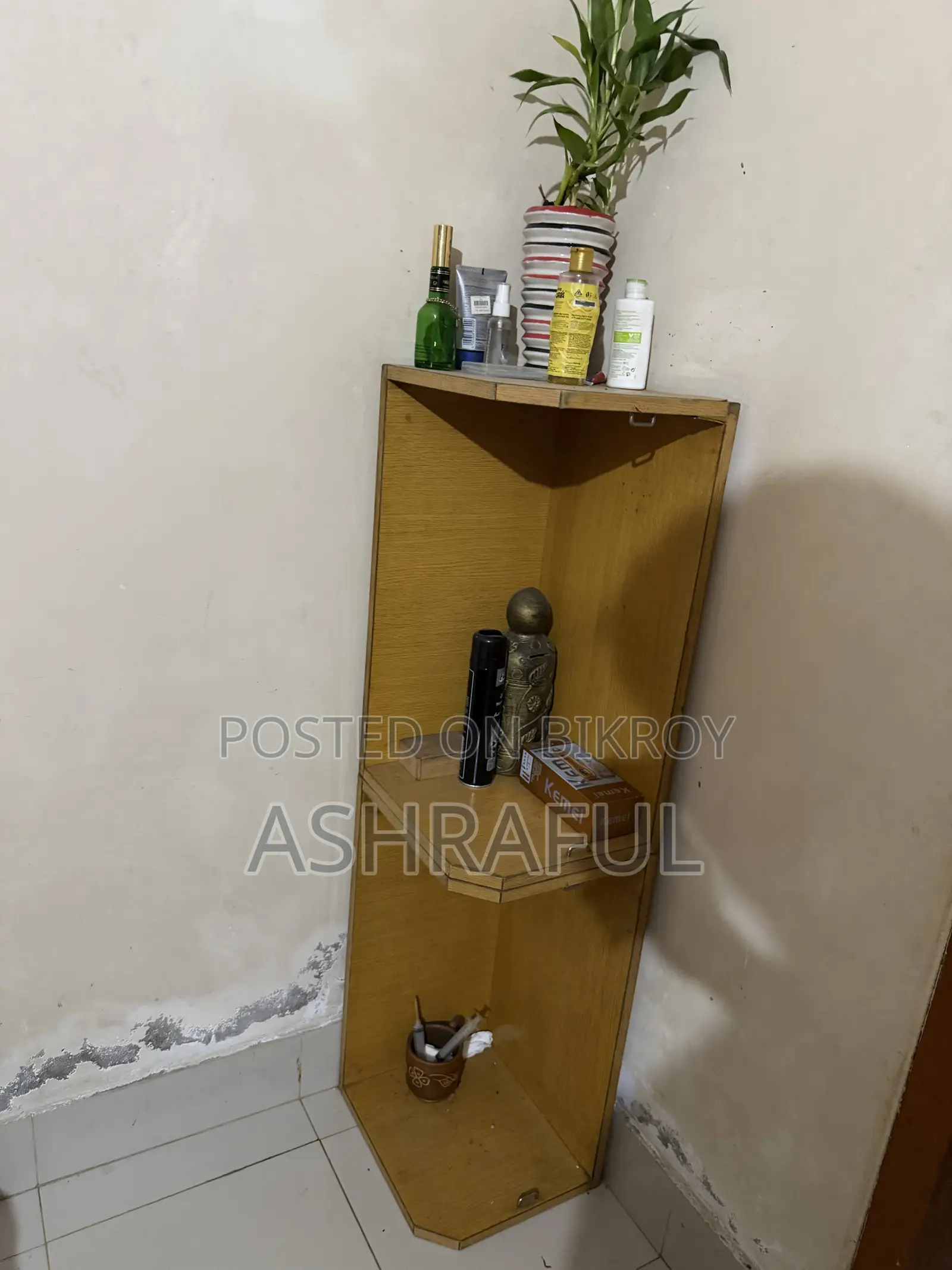 বিছানা, সোফা, টি টেবিল, ক্লোজেট, কর্নার, ওয়াটার ফিল্টার
