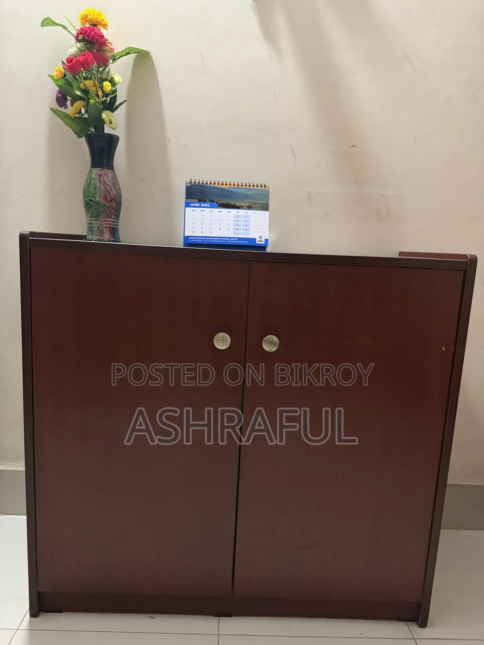 বিছানা, সোফা, টি টেবিল, ক্লোজেট, কর্নার, ওয়াটার ফিল্টার