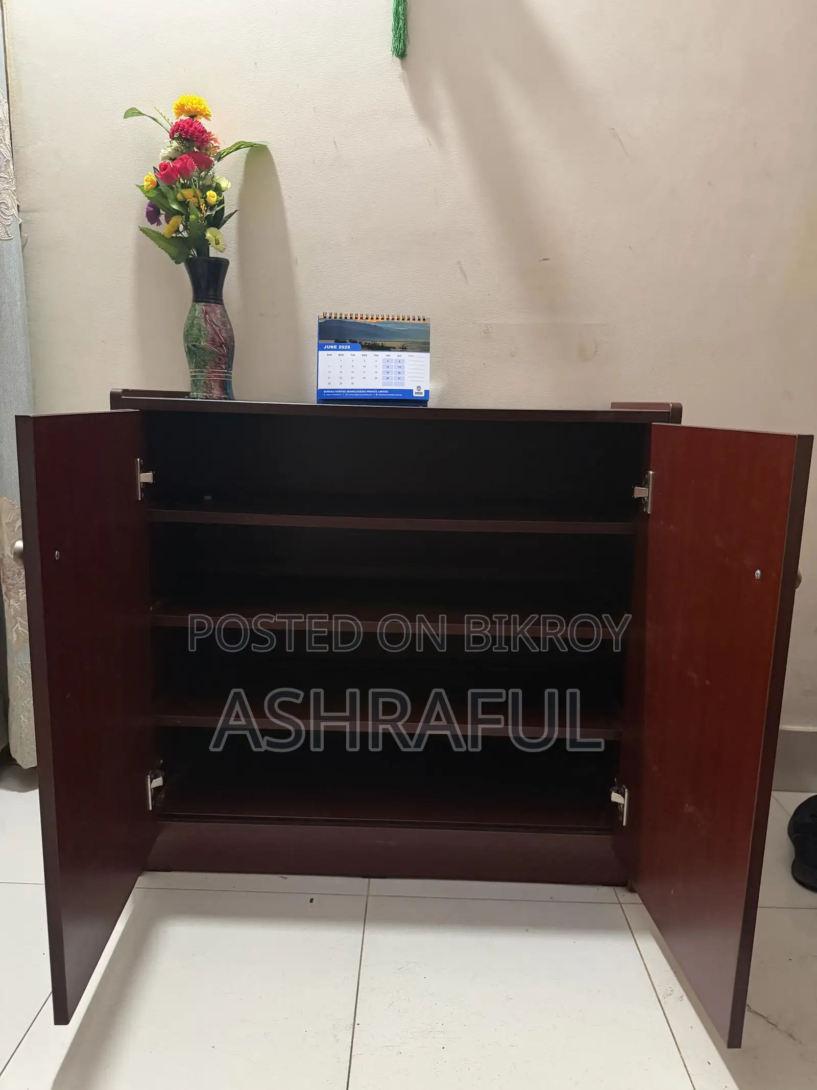বিছানা, সোফা, টি টেবিল, ক্লোজেট, কর্নার, ওয়াটার ফিল্টার