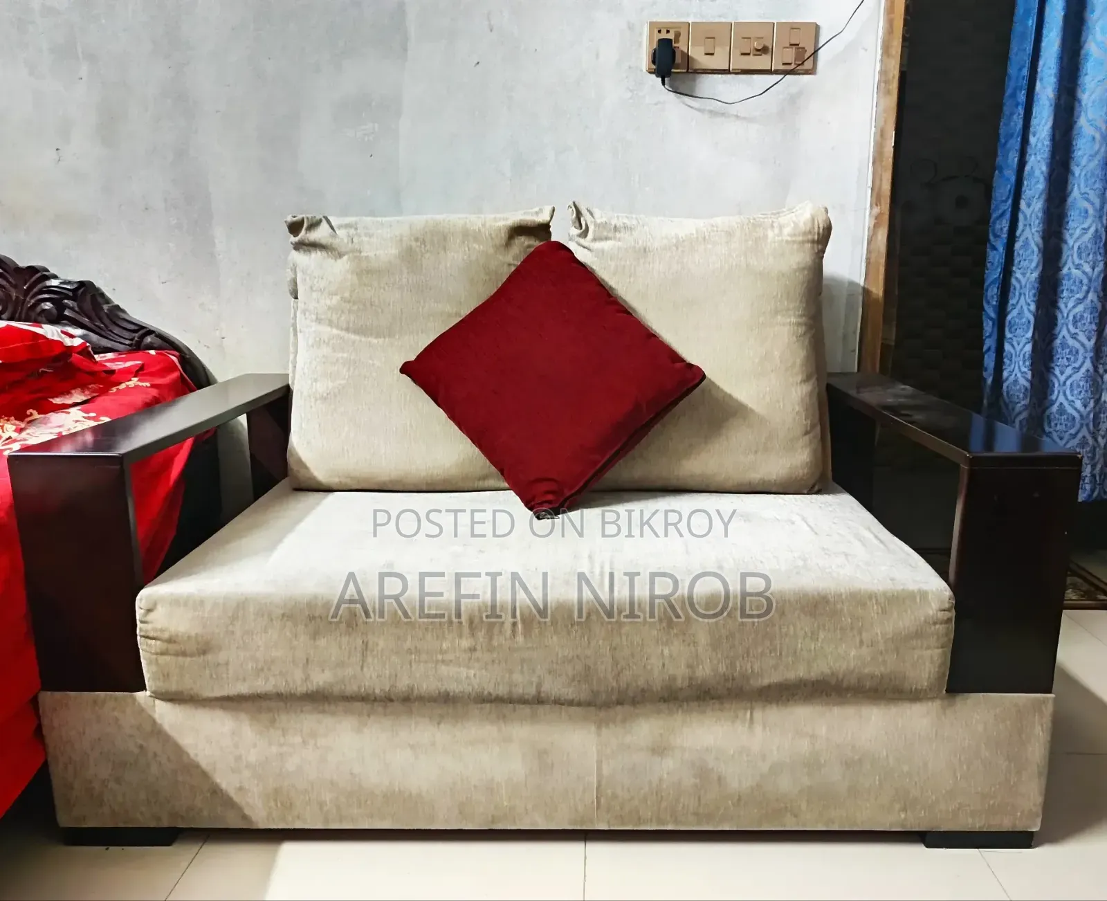 মালয়েশিয়ান উড সোফা (সোফা কভার ফ্রি) সেট টেবিলসহ