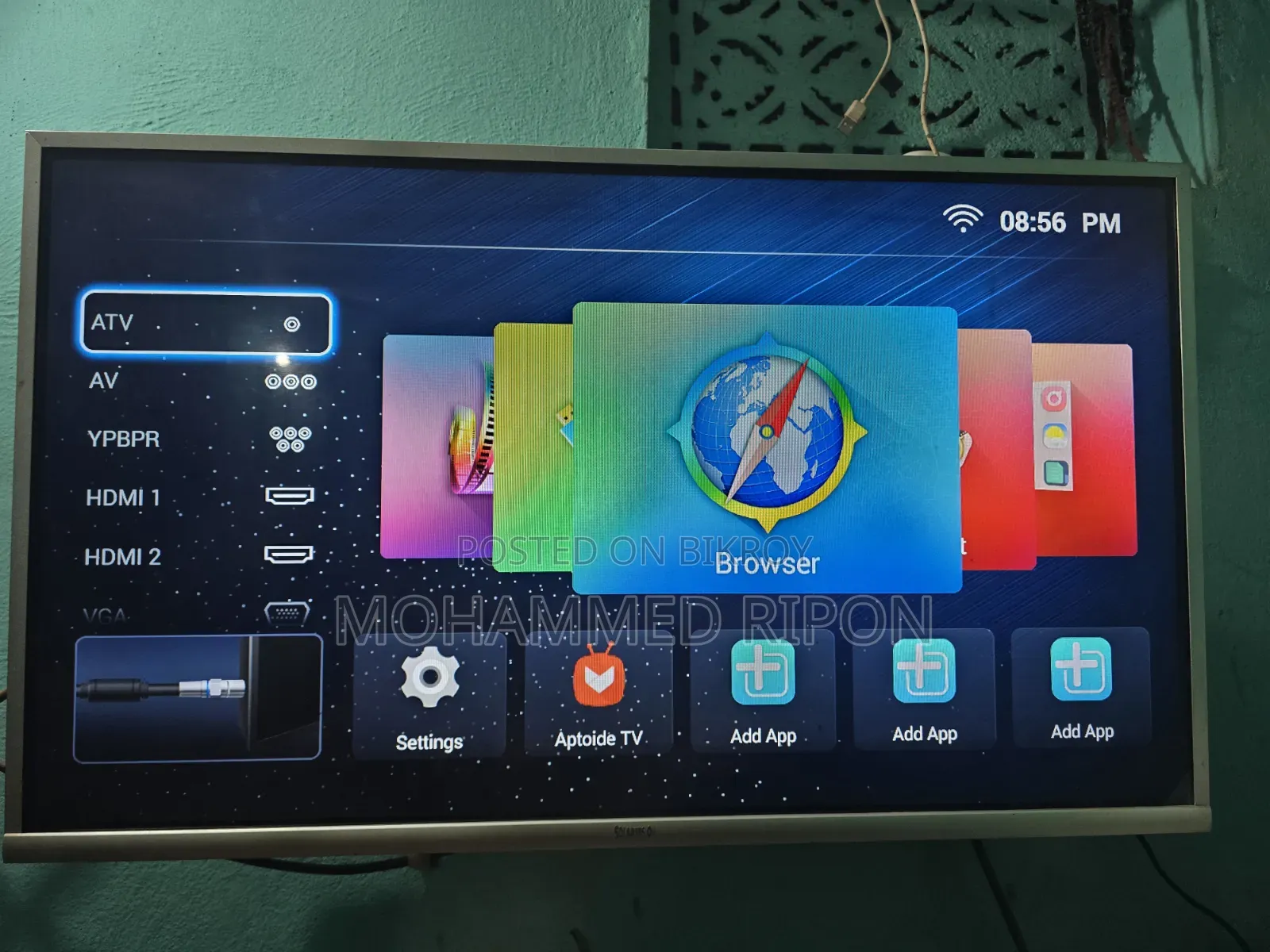 32" Smart TV