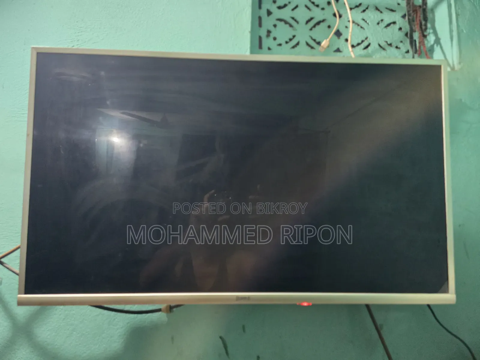 32" Smart TV